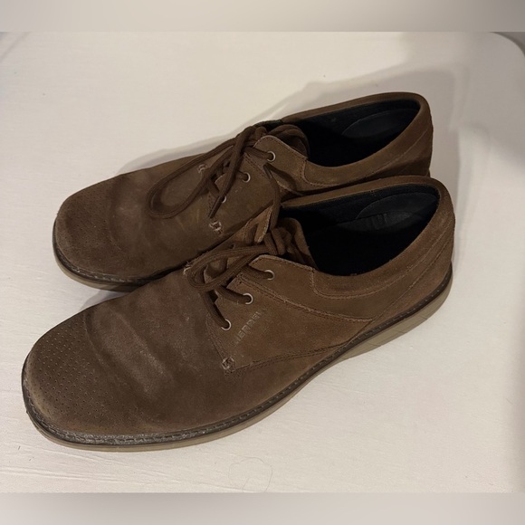 Merrell Men\'s Brown Suede Shoes